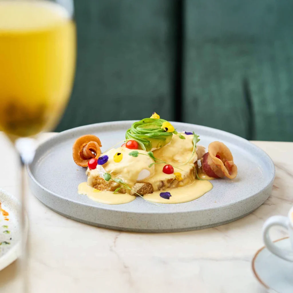 Tostada de Huevo y Tocineta, Brunch, Brunch en Medellín