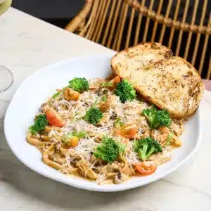 Fetuccini Mar y Tierra